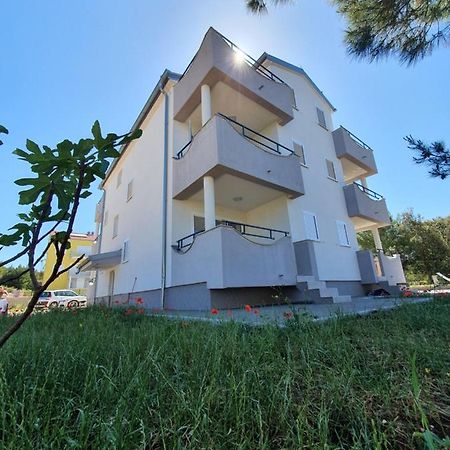Apartments Villa M&M 2 بيبينيا المظهر الخارجي الصورة