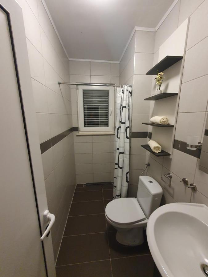 Apartments Villa M&M 2 بيبينيا المظهر الخارجي الصورة