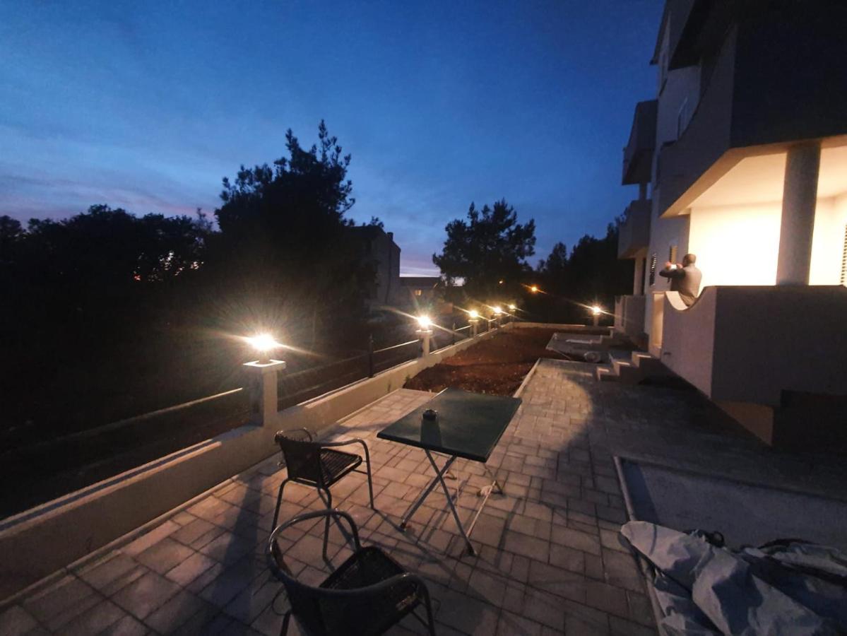 Apartments Villa M&M 2 بيبينيا المظهر الخارجي الصورة