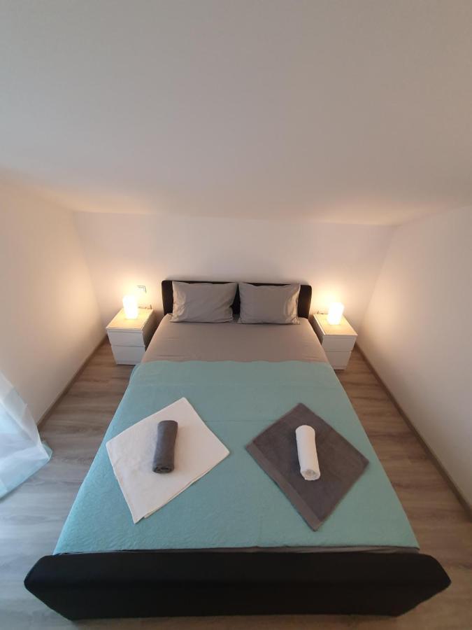 Apartments Villa M&M 2 بيبينيا المظهر الخارجي الصورة