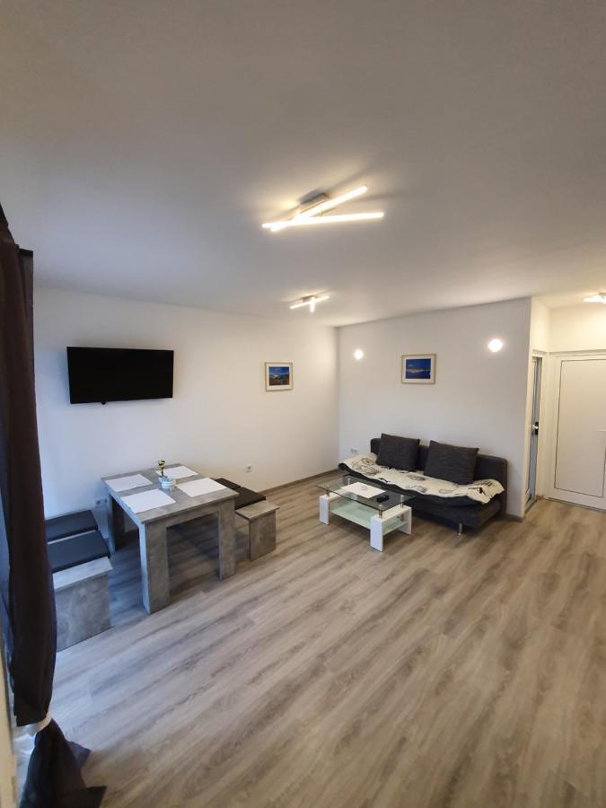 Apartments Villa M&M 2 بيبينيا المظهر الخارجي الصورة