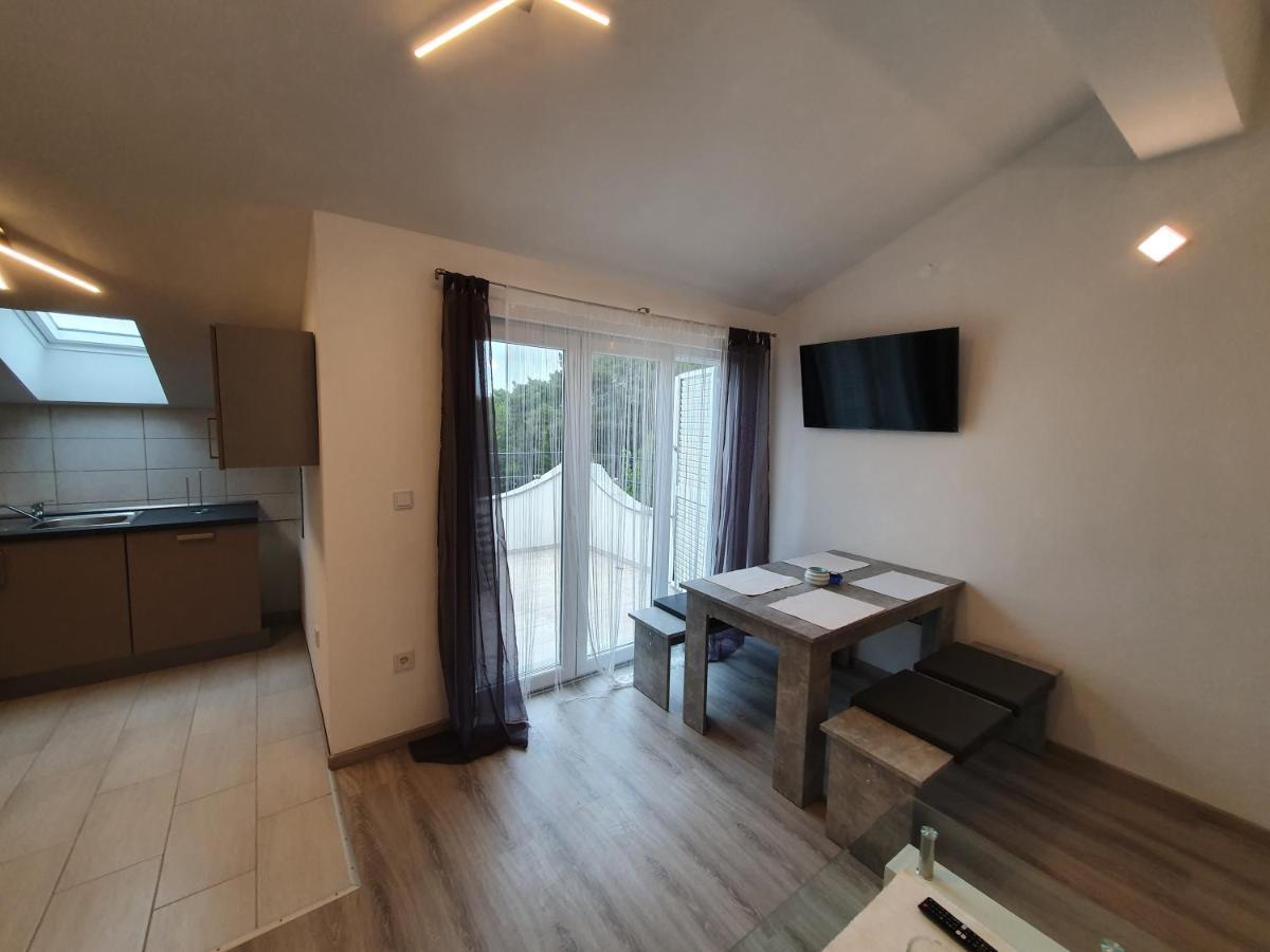 Apartments Villa M&M 2 بيبينيا المظهر الخارجي الصورة