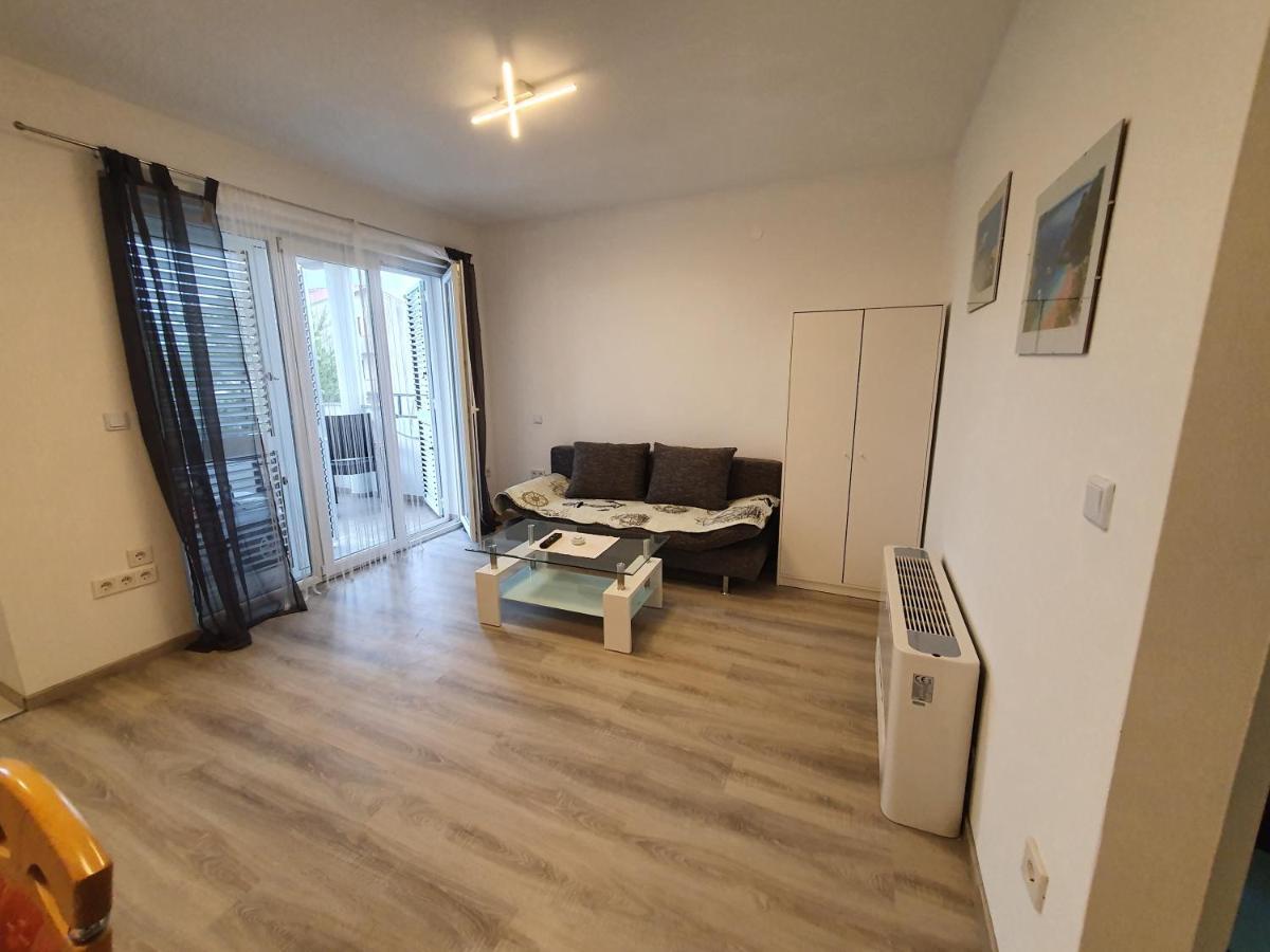 Apartments Villa M&M 2 بيبينيا المظهر الخارجي الصورة