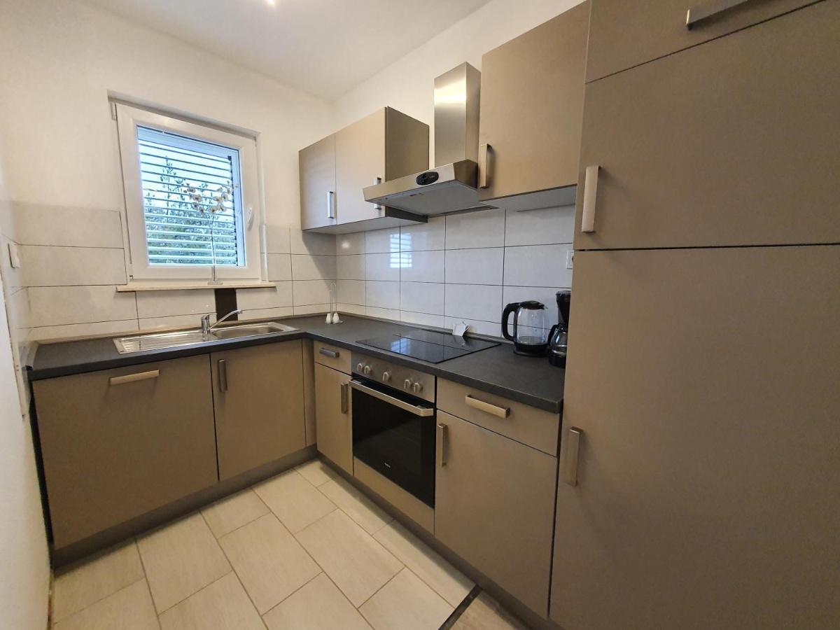 Apartments Villa M&M 2 بيبينيا المظهر الخارجي الصورة